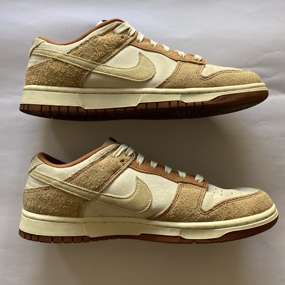 Nike Men’s Dunk Low # DD1390-100 Premium Leather Sneakers Size 9 - Picture 1 of 8